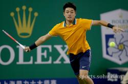 足球直播平台-GEN轻取SHR，Deft团战一打五淘汰赛2:1（上海）