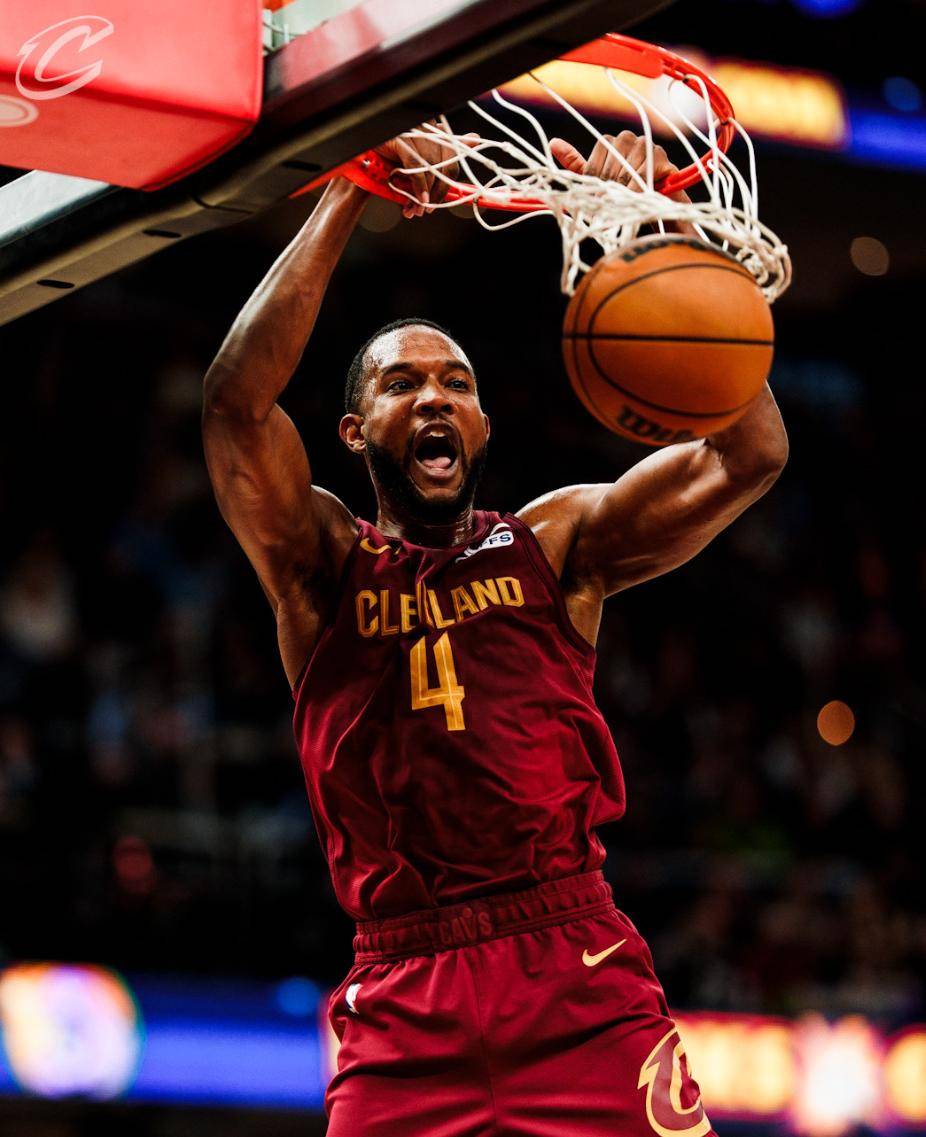 菲律宾男篮翻盘雄鹿,米切尔打破历史纪录的简单介绍 菲律宾男篮翻盘雄鹿,米切尔打破历史纪录的简单介绍