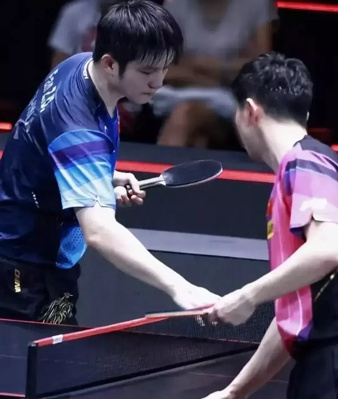 日本乒乓球队碾压法国乒乓球队，马龙统治全场的简单介绍