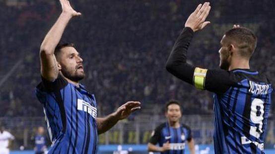 包含国际米兰碾压荷兰，卡拉斯科高光表现的词条